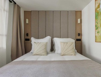 Magnificent apartment -1BR-4P- Canal Saint-Martin 5