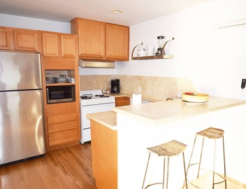 Malibu Beach Paradise Apartments 5