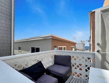 MANHATTAN BEACH Peaceful 2 bedroom steps to the beach 4