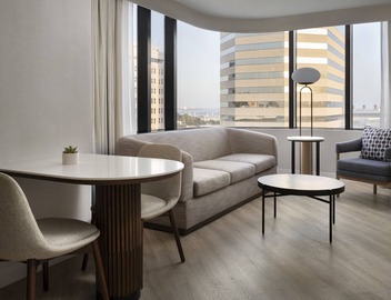 Marriott Long Beach Downtown 3