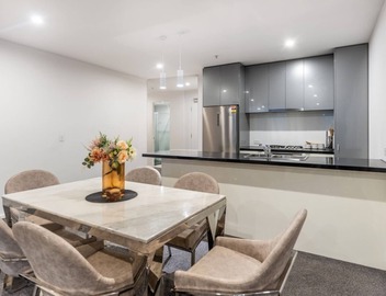 Mega Style Apartments Southbank Grand 2
