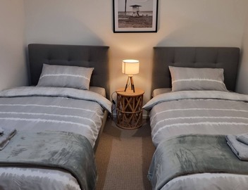 Melbourne Airport Entire Home 4