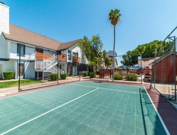 Metro Phoenix Extended Stay - Queen Studio 4