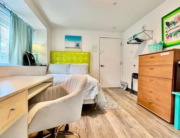 Micro Studio Apartment 10 Minutes walk to University of Washington 3