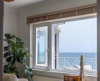 Million dollar views, Steps to the Beach. 3