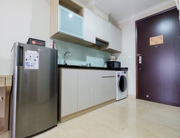 Minimalist Studio Menteng Park Apartment 3