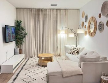 Modern 1 bedroom Apartment and Den in Orlando 3