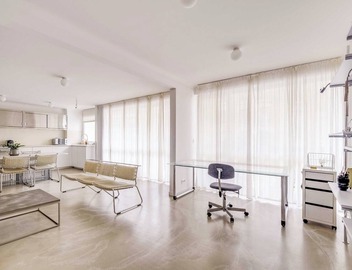 Modern 1bdr/2p Flat With a Balcony - Menilmontant 3