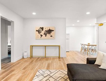 Modern 2 Bedroom Apt. 4