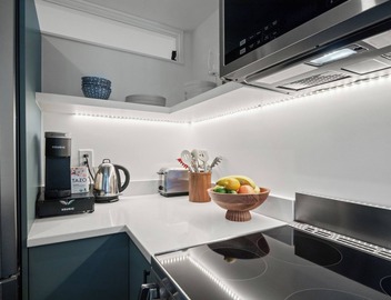 Modern 2 Bedroom City Retreat 5
