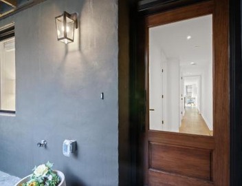 Modern 2 Bedroom City Retreat 4