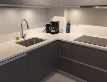 Modern 2 bedroom condo with AC in Olympic Village 5