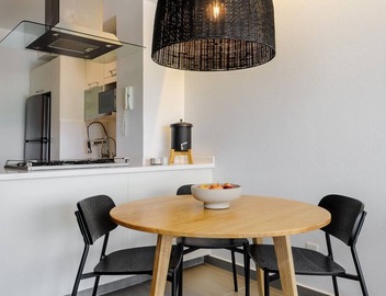 Modern 2BR Duplex, with balcony. 2