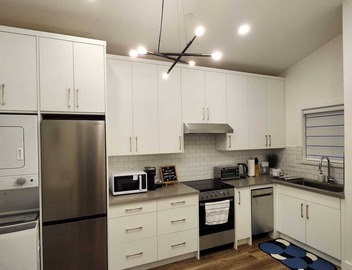 Modern 2BR Whole Home in Vancouver | Near Airport & Downtown 2