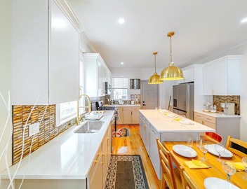 Modern 3BR & 3BA Boston Apt - Patio, Bathtub, Walk to Red Line 82 5