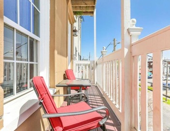 Modern 4BR Living in Downtown NOLA 5