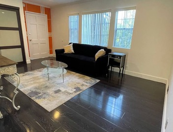 Modern and Conveniently Located 1 Bedroom 1 Bath W/private Yard & Washerdryer 3