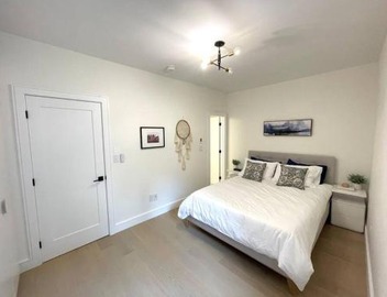 Modern Apartment Close To The Beach with Parking 4