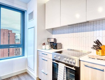 Modern Apt In Kendall Square with Gym 3
