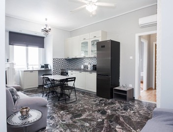Modern apt with Increbilbe Athens Views 3