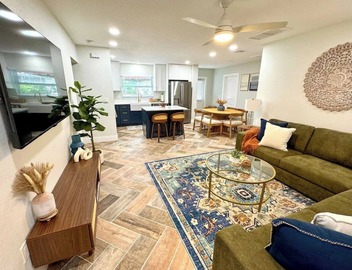 Modern Boho- 4/3-King Beds/Pool! Pet friendly! 3