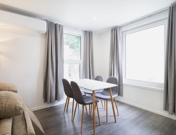 Modern Central Apartment, Flexible Bed Options 3