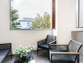 Modern Central Gem w/Patio | Steps to All! 4