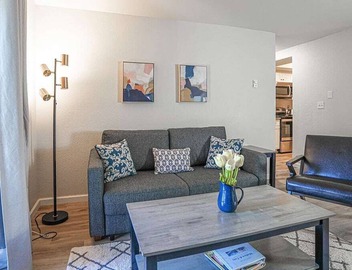 Modern & Cozy Microsoft Campus Condo with Parking 2