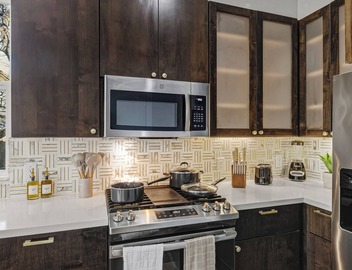 Modern East Austin Home-1 King Room-Game Room 4