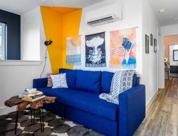 Modern East Austin Stay near Plaza Saltillo Stn 2