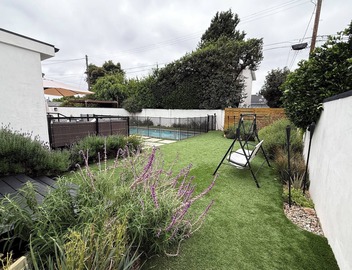 Modern Family-Friendly Retreat w/Backyard Oasis + BBQ Near Studios & Beaches 4