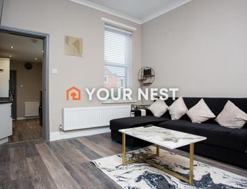 Modern Interior Spacious Four Bedroom Apartment 4