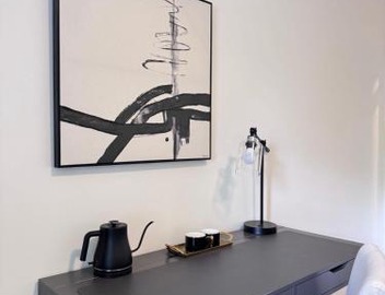 Modern King Room Private Ensuite Vancouver West 2