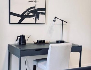 Modern King Room Private Ensuite Vancouver West 3