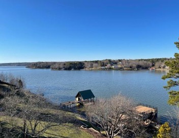 Modern Lakefront Views at Lake Hickory Haven 5