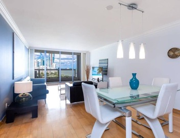 Modern Long Stay Apt | Bayview Balcony | StayCozy 4