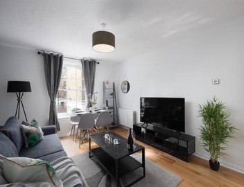 Modern One Bedroom Apartment Next To Old Street 3