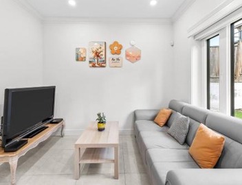 Modern Private 3BR House 4