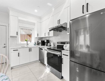 Modern Private 3BR House 5