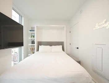 Modern Private Condo Downtown - Gym, Pool, Bayview 4
