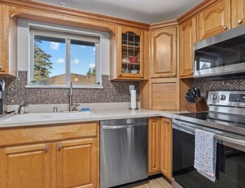 Modern Private Getaway Near SeaTac & Downtown! 4