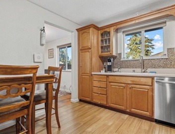 Modern Private Getaway Near SeaTac & Downtown! 5