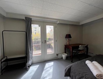 Modern Private Room with Bessarion Subway North York 2