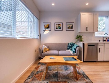 Modern Seattle Townhome Near Downtown & Parks 4