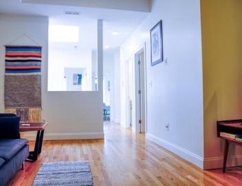 Modern & Spacious 4-Bedroom Apartment in Roxbury 2