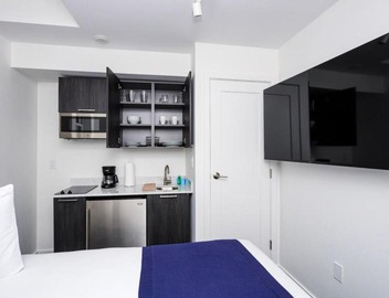 Modern Studio in Historic Boston - Garden Unit #4 3