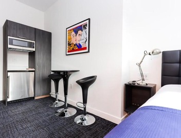 Modern Suite in Fenway Neighborhood 4