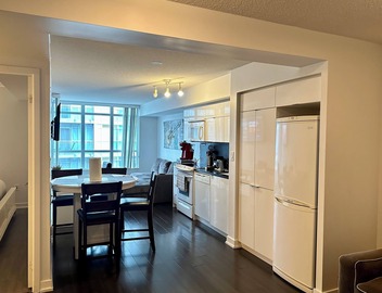 Modern Suite with King Bed 3