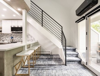 Modern & Unique Pearl street condo 2
