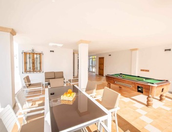 Modern Villa Varon Blue 4